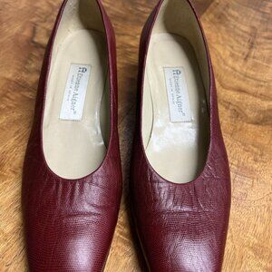 Vtg 90s Etienne Aigner 9 M Red Embossed Red Leather Block Heels Shoes Pumps